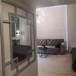 Apartment Stylish Near The River