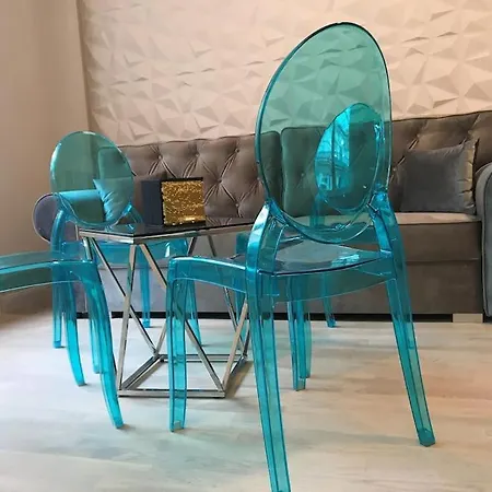 Stylish Near The River شقة