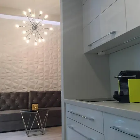Stylish Near The River Apartment Budapest